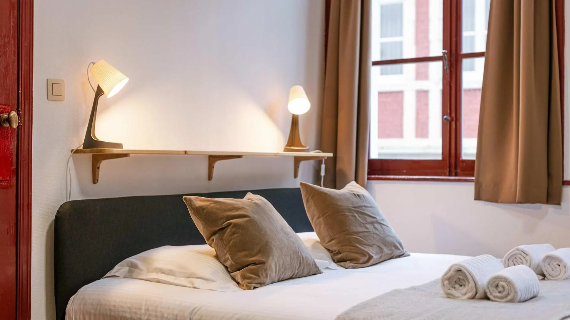 Huswell - Charming Apartment In The Heart Of גנט 0*,