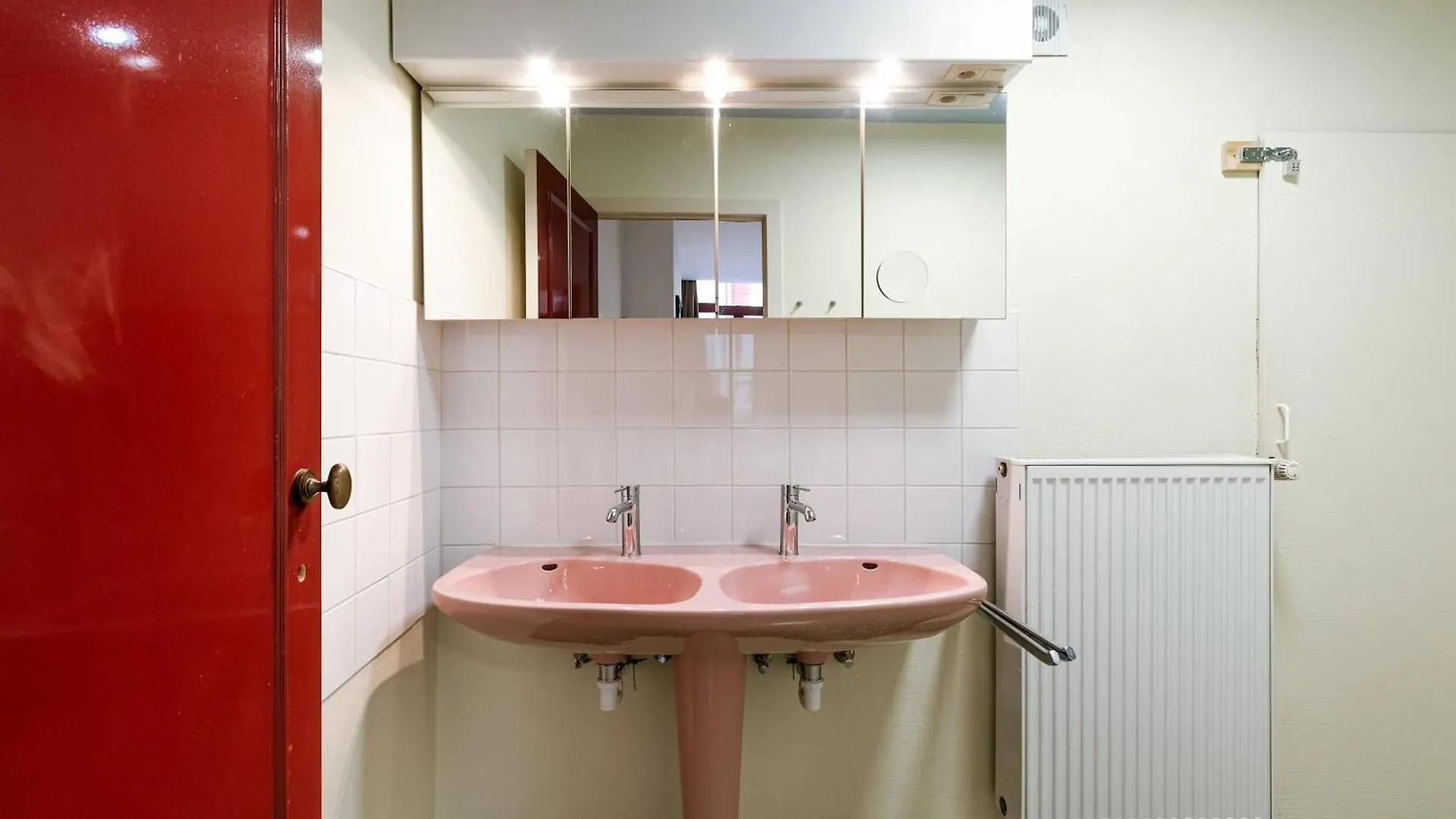 Huswell - Charming Apartment In The Heart Of גנט